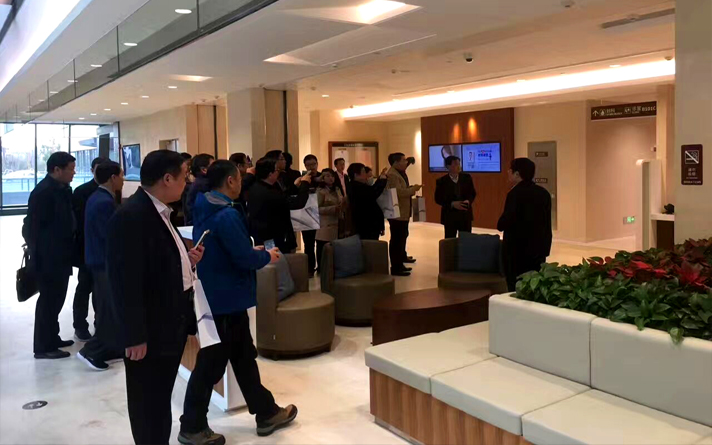 醫用自動平移門定制的人為什么那么多？